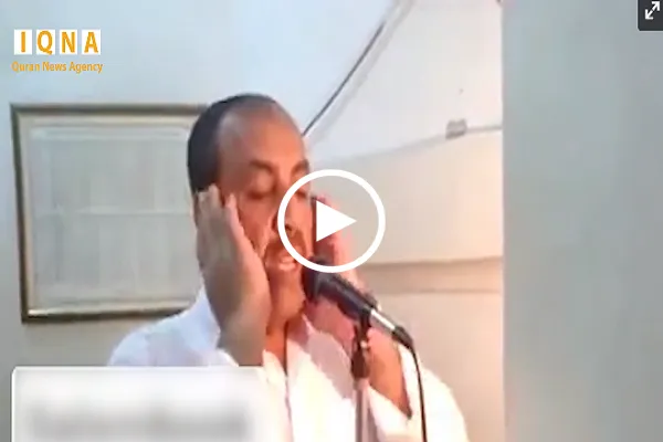 شاهد...رفع الأذان بصوت المؤذن الفلسطيني 