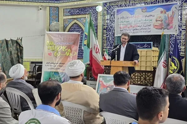 رزمایش توزیع ۲۶۰ بسته کیف و لوازم‌التحریر در شهرستان سیمرغ