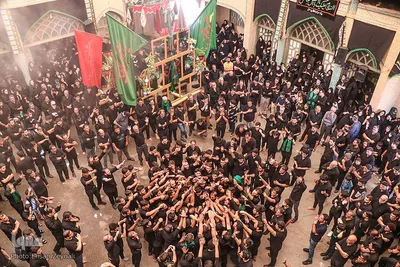 مراسم نخل‌برداری در حسینیه نظر کرده یزد‎