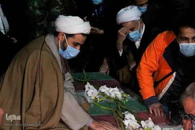 استقبال از ۵ شهید گمنام در فرودگاه بیرجند