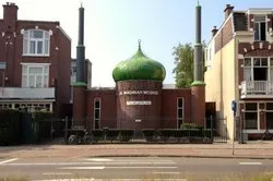 Pays-Bas : une mosquée fermée après la propagation du coronavirus chez les fidèles