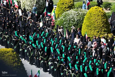 هم‌آوایی بانوان نصف‌ جهان در دفاع از وطن