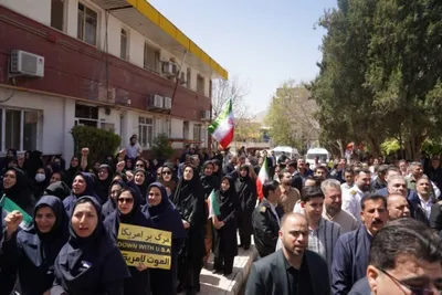 اجتماع کادر بهداشت و درمان لرستان در اعلام انزجار از حملات آمریکا و اسرائیل به مراکز درمانی کشور