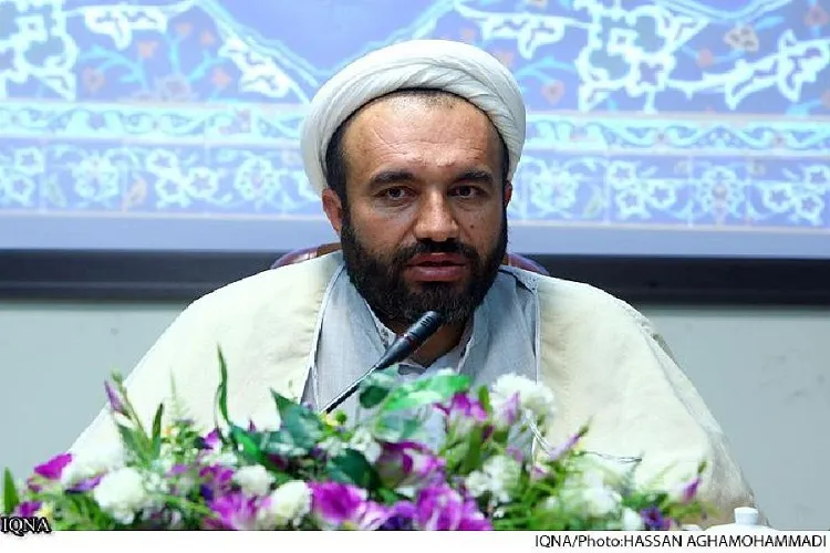 دولت به جای سنگ‌اندازی راه را برای مؤسسات قرآنی هموار كند