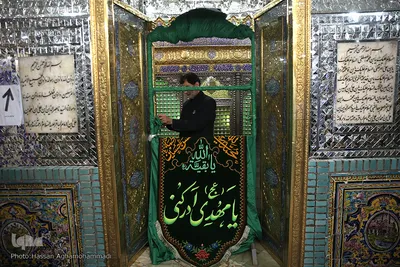 ایجاد موانع جهت جلوگیری از زیارت مضجع شریف امامزاده سيد ناصر الدين(ع) از نوادگان امام محمد الباقر(ع) در خیابان خیام محدوده چهارراه گلوبندک