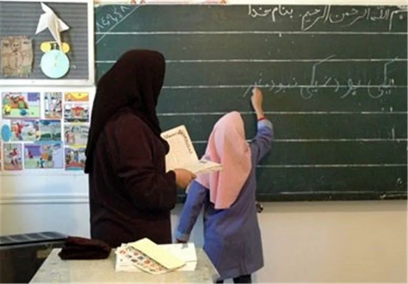 برای افت تحصیلی دانش‌آموزان برنامه تابستانی داریم