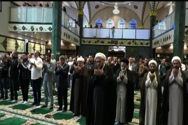 اقامه نماز عید فطر در مسجد محمدرسول‌الله(ص) برزیل