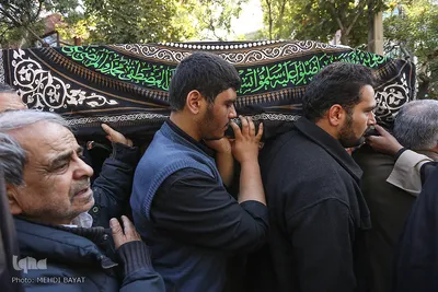 تشییع پیکر آیت‌الله حاج شیخ علی‌اصغر قاضی‌زاده در اراک