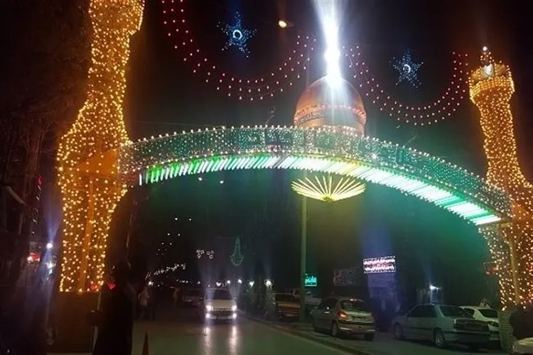 آذین‌بندی مساجد و محلات کرمانشاه توسط کانون‌های مساجد