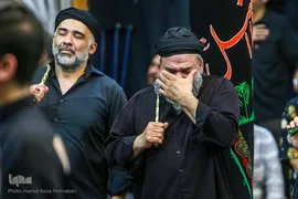 آیین طشت‌گذاری در مسجد اردبیلی‌های تهران