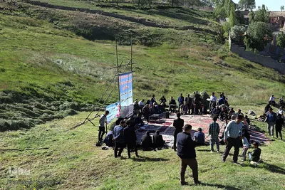 نشست خبری محمد اسکندری، مدیرکل دفتر امور روستایی و شوراهای استانداری استان آذربایجان شرقی در روستای سفیده خان