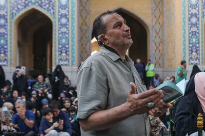 اجتماع پرشور دلدادگان حسینی در حرم عبدالعظیم (ع)؛ طنین دعای عرفه در قبله تهران