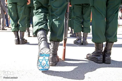 حضور و سخنرانی رهبر انقلاب در مراسم دانش‌آموختگی دانشجویان دانشگاه امام حسین (ع)
