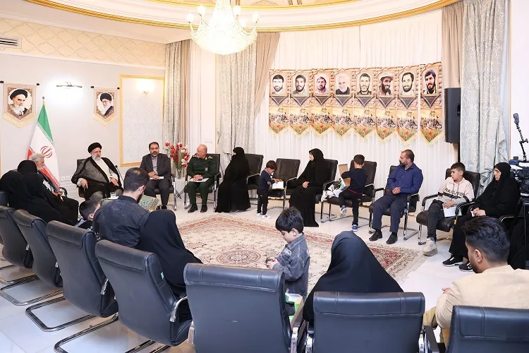 عدم همراهی مردم با اغتشاشگران از برکات روشنگرانه خون شهدای مدافع امنیت است