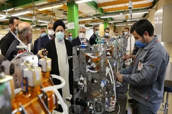 توسعه اقتصاد دانش‌بنیان جزء اولویت‌های کشور در مسیر آبادانی است