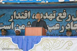 رژه نیروهای مسلح در اولین روز دفاع مقدس در همدان