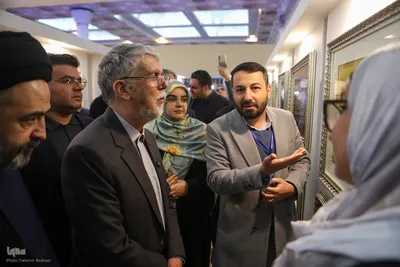 بازدید وزیر فرهنگ و ارشاد از نمایشگاه قرآن