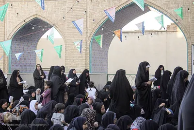 مراسم قرائت دعاي پرفيض عرفه در امامزاده علي بن جعفر صادق(ع) سمنان
