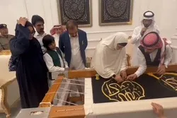 راناثناء نے غلافِ کعبہ کی سلائی کی سعادت حاصل کر لی