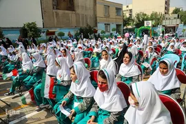 آیین نواختن زنگ جشن عاطفه‌ها در اهواز