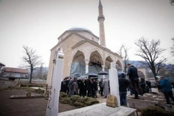 Bosna'daki tarihi camii yeniden açıldı