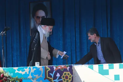 سخنرانی حضرت آیت الله خامنه ای، رهبر معظم انقلاب پس از اقامه نماز عید سعید فطر