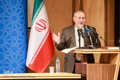 سرلشکر سید یحیی رحیم‌صفوی در اختتامیه همایش بین‌المللی «آینده جهان اسلام در افق ۱۴۱۴»
