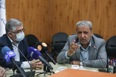 بازدید وزیر آموزش و پرورش از پژوهشگاه رویان