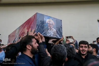 مراسم وداع با هنرمند انقلابی حاج نادر طالب زاده
