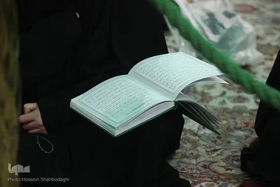 قرائت مناجات شعبانیه در حرم حضرت معصومه(س)