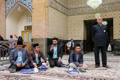 بازدید شرکت‌کنندگان مسابقات قرآن دانشجویان در حرم مطهر رضوی