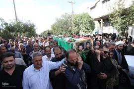 تشییع پیکر مادر 4 شهید دوران دفاع مقدس در شهیدآباد فارس
