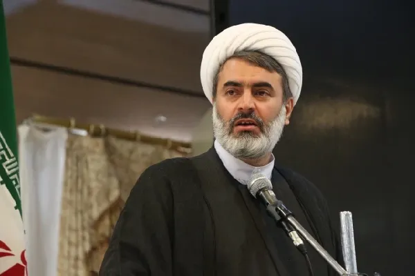شناسایی راهکارهای عمومی‌سازی مبانی قرآن در جامعه