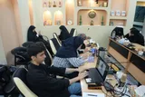 هنرمندان لرستانی روایت‌گر حماسه و مقاومت در کارگاه «نقش عشق» + عکس