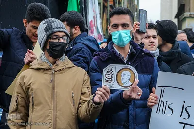 تجمع مردمی دانشجویی مقابل سفارت فرانسه