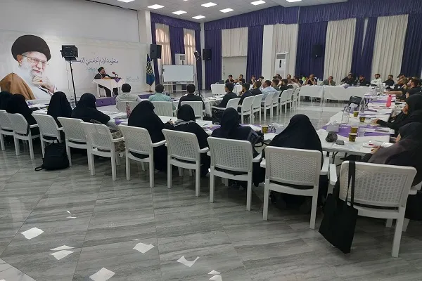 آشنایی با منظومه فکری رهبر معظم انقلاب در لبنان