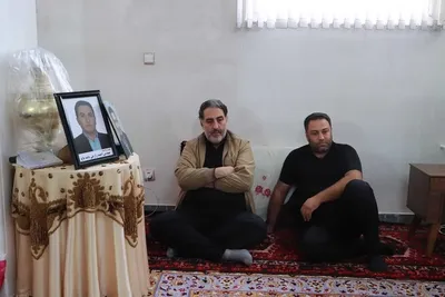 خانواده شهید اقتدار احمد زارع