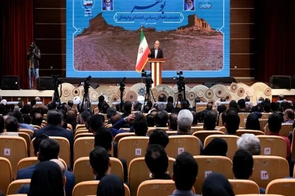 له بهره زمونږ د هیواد او ملت مسئلې او مشکلات هیڅوک نشي حل کولی