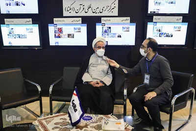 بازدید حجت الاسلام احمد رهدار، رئیس اداره عقیدتی سیاسی ستاد ارتش از غرفه ایکنا