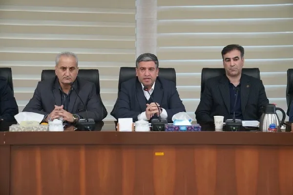اقتصاد ما باید دانش‌بنیان باشد