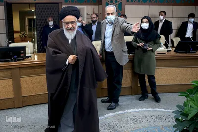 مراسم تجلیل از آیت الله محقق داماد