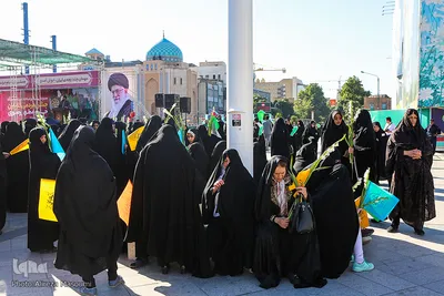 گلباران مردمی حرم مطهر رضوی به مناسبت میلاد حضرت فاطمه معصومه(س)