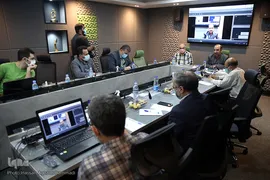 نشست بررسی هویت ملی و زبان فارسی