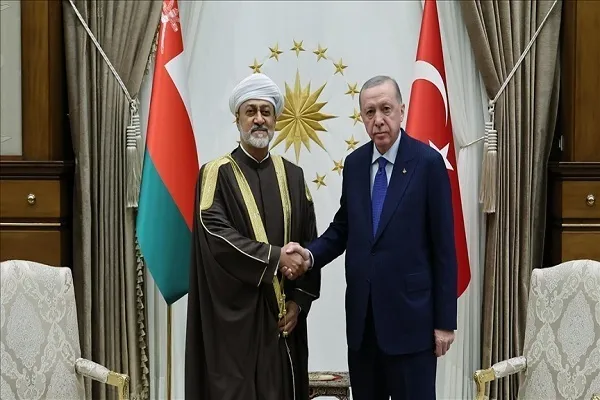 Mushaf Istanbul dipersembahkan kepada Raja Oman