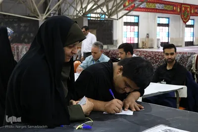 حماسه حضور در گلستان شهدای اصفهان