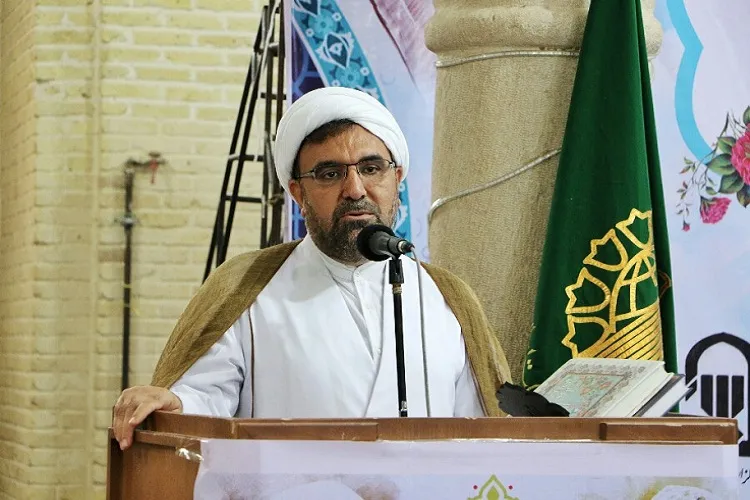 وجود 7000 مكان مذهبی در فارس/ لزوم تقابل با تطهیر رژیم پهلوی
