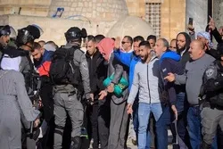 Walowezi wa Kizayuni waushambulia Msikiti wa Al Aqsa