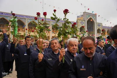 گلباران خدام حرم حضرت شاهچراغ عليه‌السلام‎