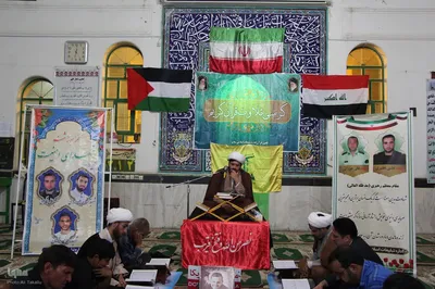 کرسی تلاوت قرآن کریم در حمایت از مردم مظلوم فلسطین‎
