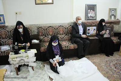 مادر شهیدی در یزد که رهبر انقلاب از وی تجلیل کردند